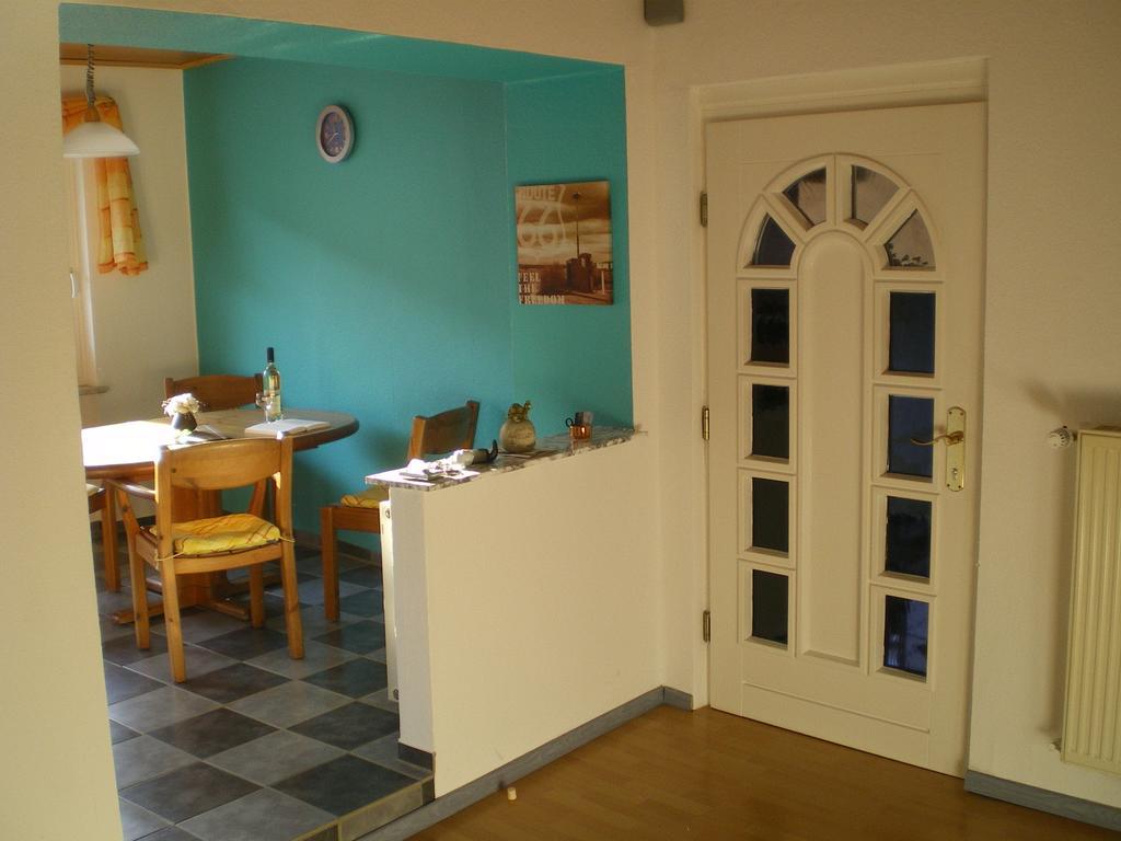 Ferienwohnung In Vino Veritas 노이마겐드론 외부 사진