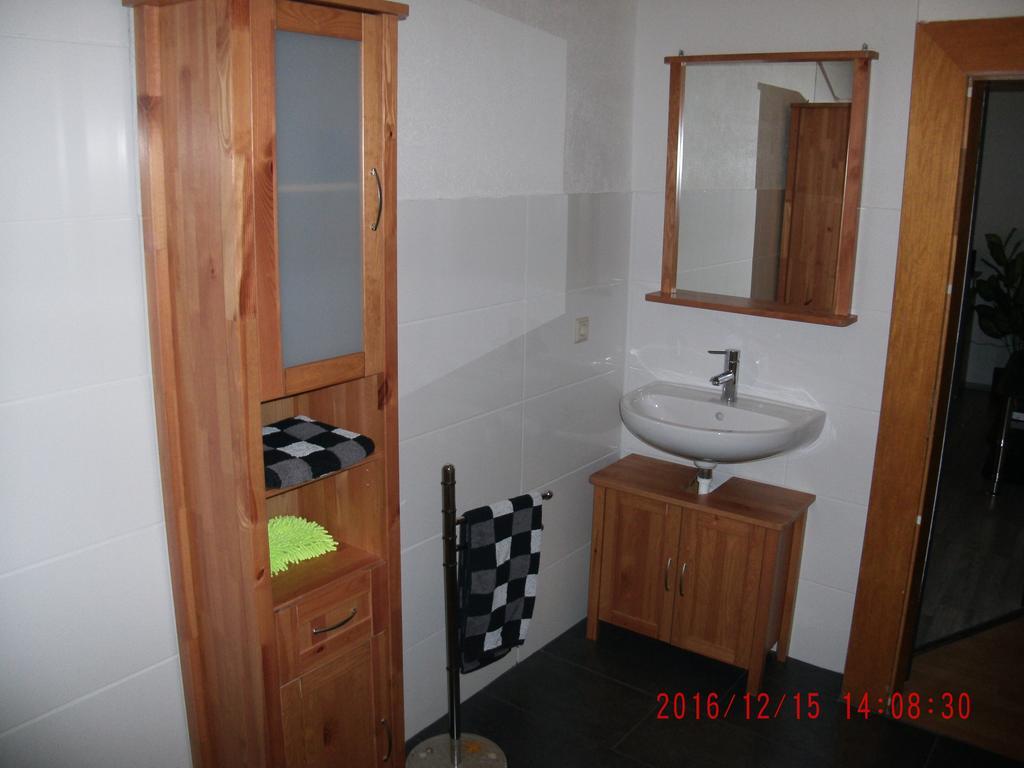 Ferienwohnung In Vino Veritas 노이마겐드론 외부 사진